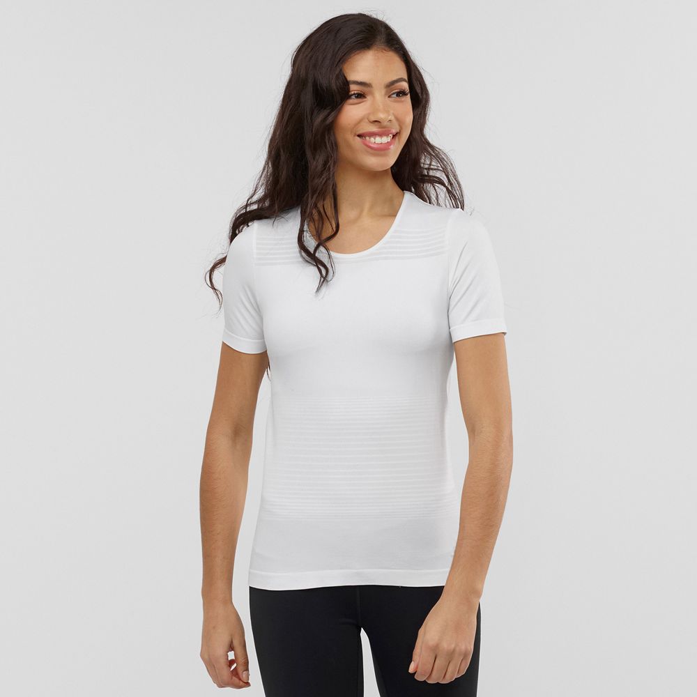 T-Shirts Salomon Femme Blanche - Salomon ESSENTIAL MOVE ON SEAMLESS - France (6103-NMGLQ)